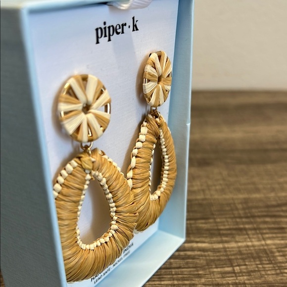 Piper K Woven Teardrop Earrings ✨ - Picture 5 of 7